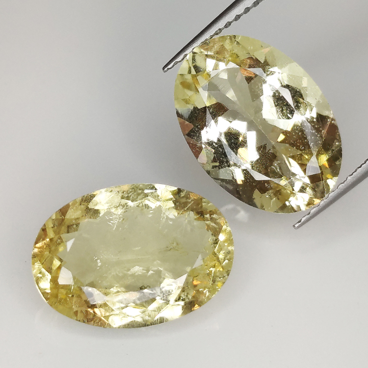 9.61ct Heliodoro Oval Size