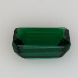 2.64ct Esmeralda hidrotermal talla esmeralda 9.44x6.92mm