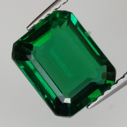 2,42ct Émeraude hydrothermale taille émeraude 8,95x7,33mm