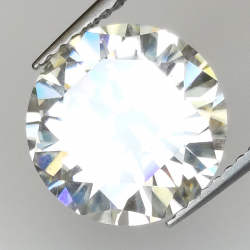 4.10ct Moissanite round cut 10.87x10.83mm