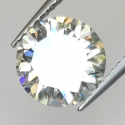 2.10ct Moissanite round cut 8.42x8.46mm