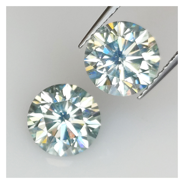 4.10ct Moissanite round cut 8.20x8.20mm