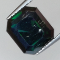 Grüner Moissanit im Smaragdschliff von 2,98 ct, 8,48 x 7,66 mm