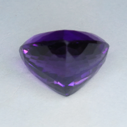 18,79ct Amethyst im Trilliantschliff 17,70x17,26mm