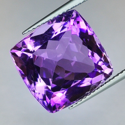 12,67ct Améthyste taille coussin 14.11x13.71mm