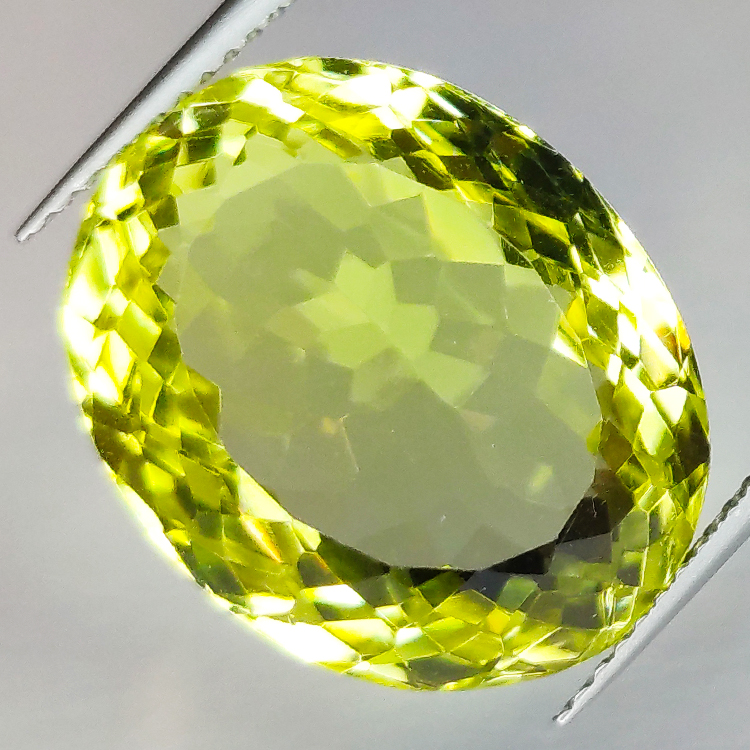 Oval cut lemon quartz 19.44ct