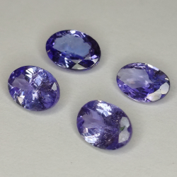 Tanzanite ovale taillée 7x5 mm