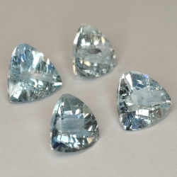 Aquamarine trilliant checkerboard cut 7x7mm