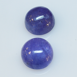 Tanzanite round cabochon cut