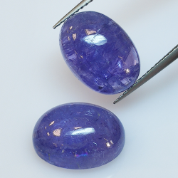 Tanzanite taglio cabochon rotondo