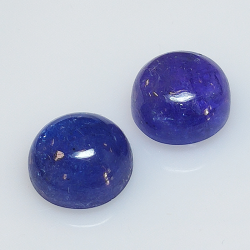 Tanzanite ronde taillée en cabochon