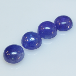 Tanzanite round cabochon cut