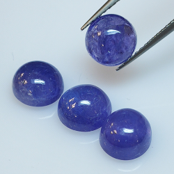 Tanzanite taglio cabochon rotondo