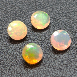 Opal Ethiopia round cut 5mm