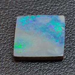 Doublet Australischer Opal Quadratisch 2,76ct 10x10mm