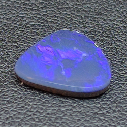 Australischer Opal Fantasia Doublet 2,35ct