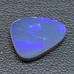 Australian Opal Fantasia Doublet 2.35ct