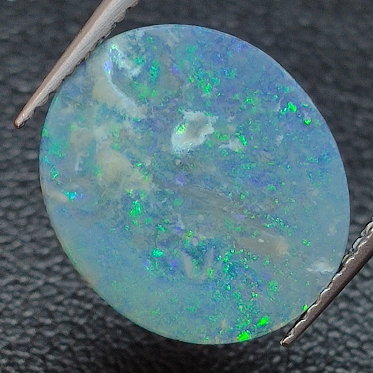 Dublette Australischer Opal Oval 3,98ct