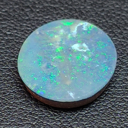 Opale australiano ovale doppiato 3,98ct