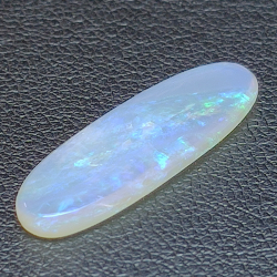 3.94ct Ópalo noble cabujón Oval