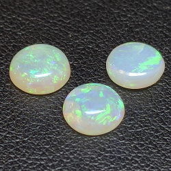 3,79ct Edler Opal Cabochon Rund 3pc