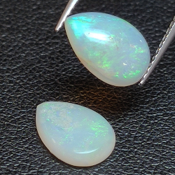 2.49ct Noble cabochon poire opale 2pc