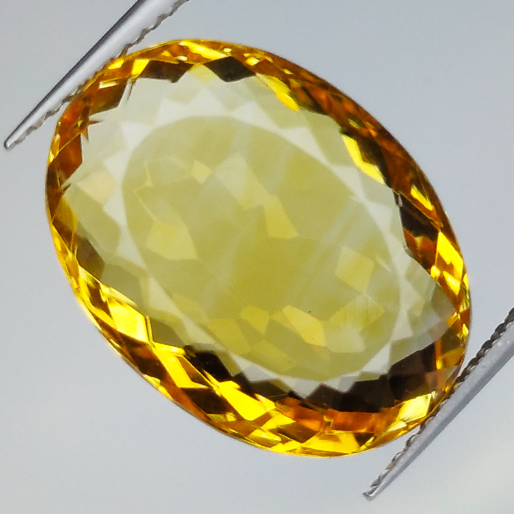 12,82ct Citrin Ovalschliff 17x12mm