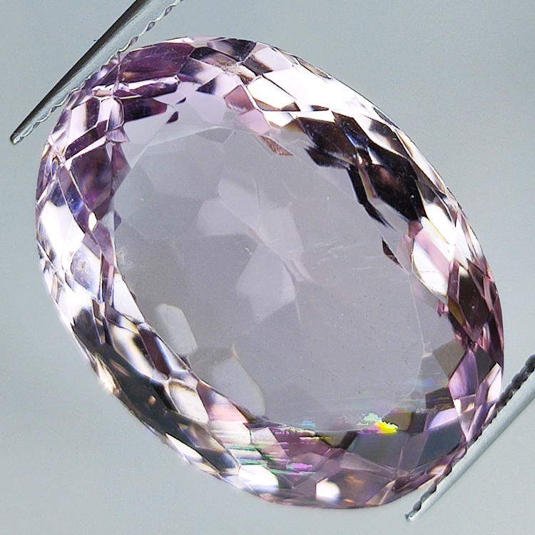 16,39ct Amethyst oval geschliffen 19,72x14,34mm