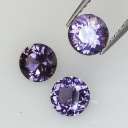 1.49ct Spinel round size 4.8 to 4.9mm