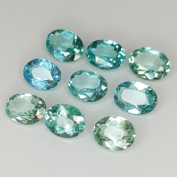 Lote 3.05ct Apatito color Paraíba talla oval 5.20x4.30 mm