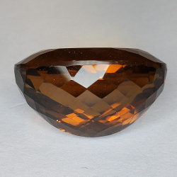 23.67ct Cuarzo Honey talla oval 20x15mm