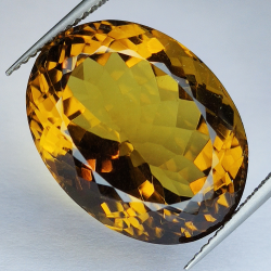 21.53ct Cuarzo Honey talla oval 19x15mm