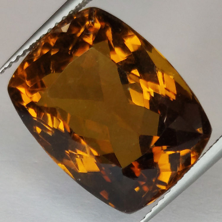 20,05ct Honigquarz Kissenschliff 18x13mm