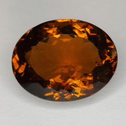 22.71ct Cuarzo Honey talla oval 19x15mm