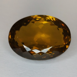 34.21ct Cuarzo Honey talla oval 22 X 17mm