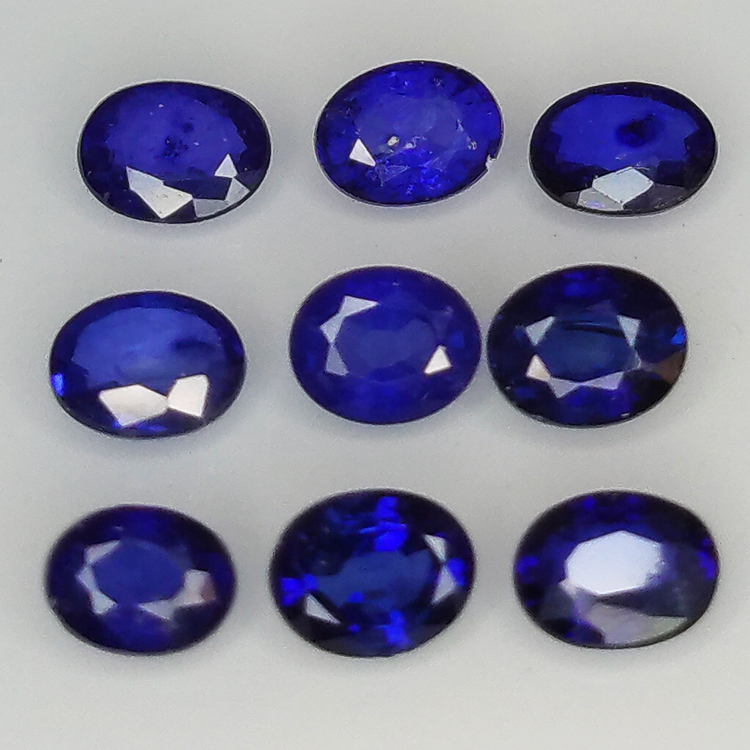 2,59 ct blauer Saphir im Ovalschliff, 4 x 3 mm