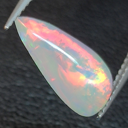 Äthiopischer (Wello) Opal im Birnenschliff 12.25 x 6.27 mm 1.14 ct