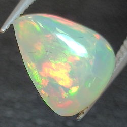 Opale Éthiopie (Wello) de taille poire 10.65x 8.39  mm 2.37ct