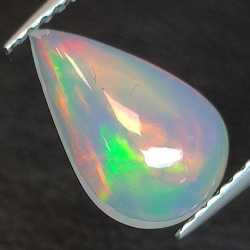 Äthiopischer (Wello) Opal im Birnenschliff 11.54 x 7.22 mm 1.29ct