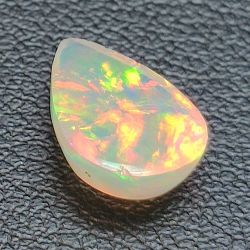 Äthiopischer (Wello) Opal im Birnenschliff 11.64 x 8.06 mm 1.72ct