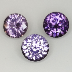 Spinel rond coupé 4.55 à 4.86 mm 1.27 ct
