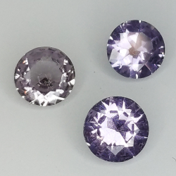 Spinel round size 4.46 a 4.51 mm 0.96 ct