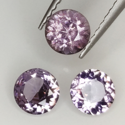 Spinel round size 4.49 a 4.66 mm 1.12ct