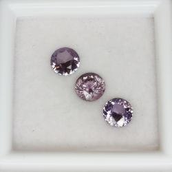 Spinel round size 4.49 a 4.66 mm 1.12ct