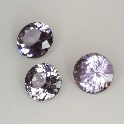 Spinel rond coupé 4.52 à 4.91 mm 1.31ct