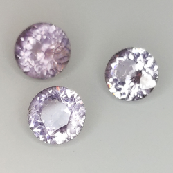 Spinel round size 4.83 a 5.11 mm 1.48 ct