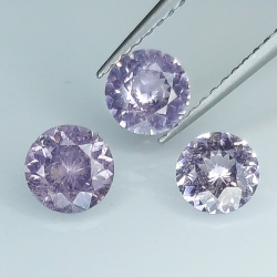 Spinel round size 4.83 a 5.11 mm 1.48 ct