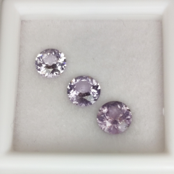 Spinel round size 4.83 a 5.11 mm 1.48 ct