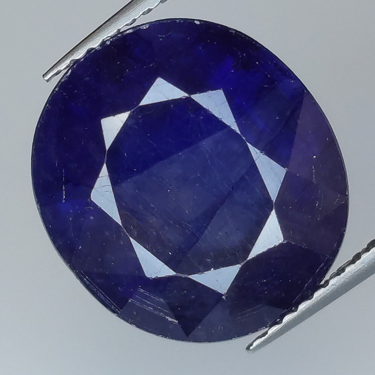 16,80 ct blauer Saphir im Ovalschliff, 20,13 x 19,48 mm