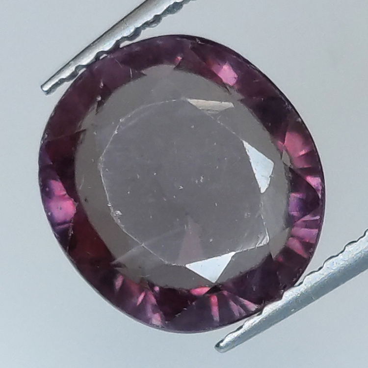 4,81 ct blauer Verneuil-Saphir im Ovalschliff, 10,22 x 9,27 mm